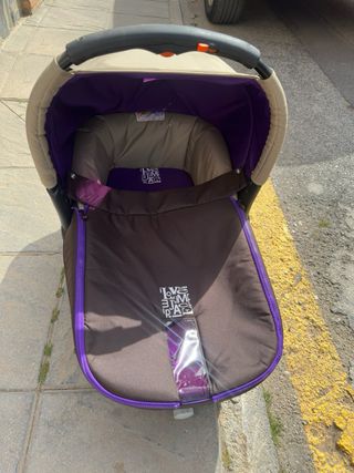 Carro de bebé con maxicosi