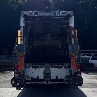 Volvo Camion Recolector Basura