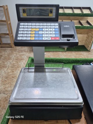 Báscula digital con cajón portamonedas