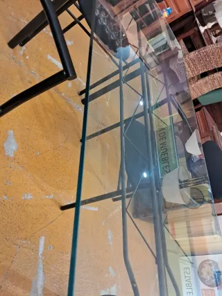 Mesa cristal y 4 sillas forja Oferta