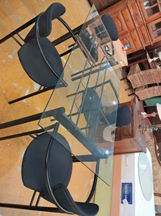 Mesa cristal y 4 sillas forja Oferta