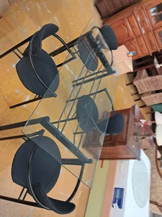 Mesa cristal y 4 sillas forja Oferta