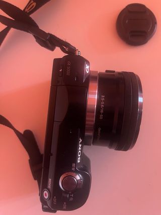 Sony Alpha 5000 + Kit completo – Lista para usar