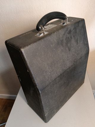 Máquina de escribir Hispano Olivetti