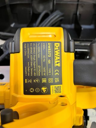 Sierra Circular DeWalt DWE575K-QS 1600W