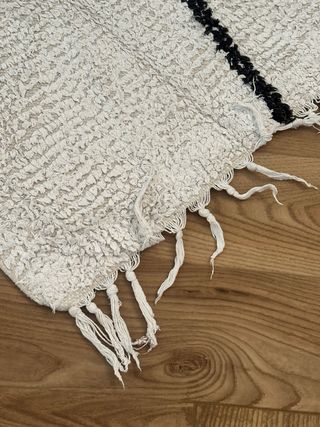 Alfombra SKLUM diseño abstracto caras beige