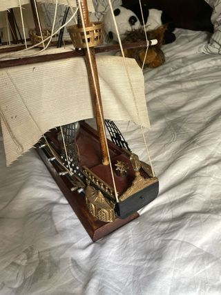 Maqueta de velero de madera