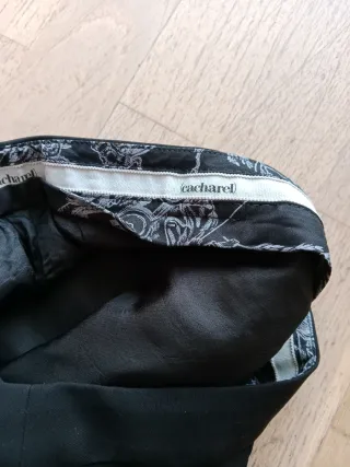 Pantalón vestir Cacharel Talla 40 Negro