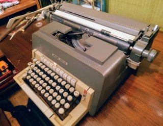 Olivetti Linea 98 - Profesional y Robusta