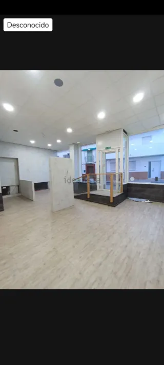 Alquiler local Alhaurín de la Torre 75m² c/alamo