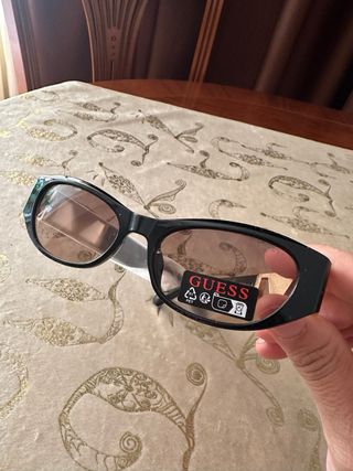 Gafas de Sol Guess Negras y Marrones