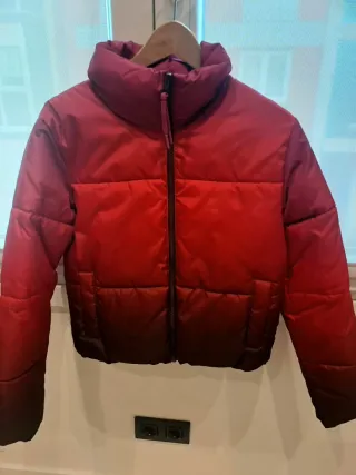 Chaqueta JJXX chica degradado rojo/morado.