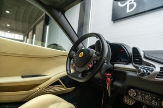 FERRARI 458 ITALIA *HISTÓRICO EN CASA OFICIAL*