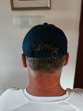 Gorra de béisbol con logo A