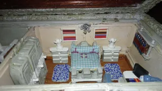 Casa de manualidades decorada con piedras