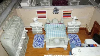 Casa de manualidades decorada con piedras