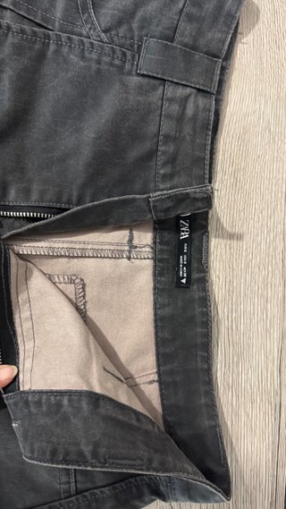 Falda corta gris ZARA