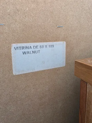 Mueble Vitrina Madera y Cristal