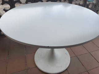 Mesa redonda Ikea Docksta blanca
