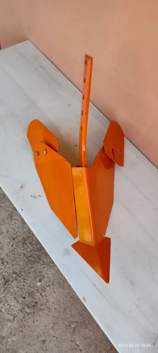Ruedas metálicas para motoazadas.