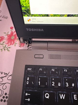 Portátil Toshiba Tecra i7 6600U