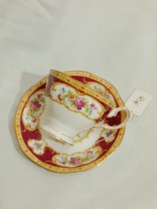 Taza de té Royal Albert porcelana inglesa