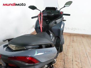 YAMAHA TRICITY 300