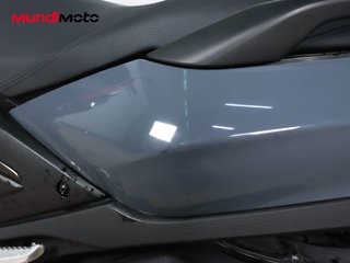 YAMAHA TRICITY 300