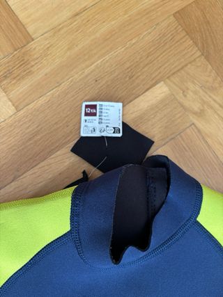 Neopreno corto surf Decathlon Niñ@s 12Y