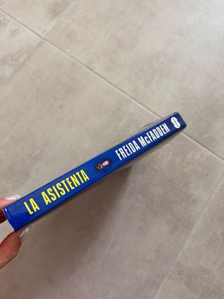 La asistenta