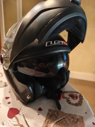 Casco LS2 Modular Talla XS Negro Con doble visera.