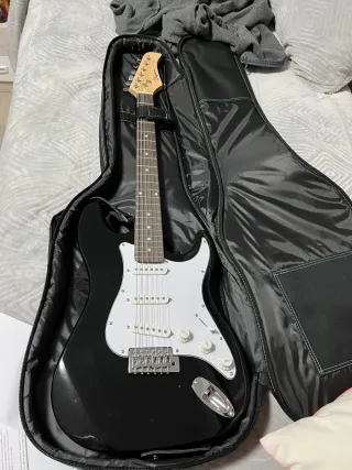Guitarra Eléctrica Negra NUEVA