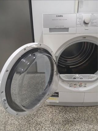 Secadora AEG 8kg