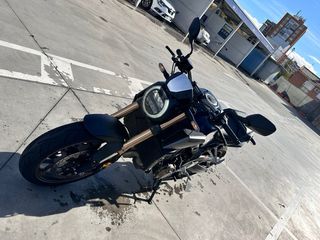 Honda CB650R 2023 A2 Azul