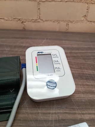 Tensiómetro Digital A&D Medical UA-611