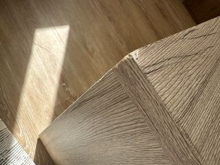 Mueble salón beige y marrón