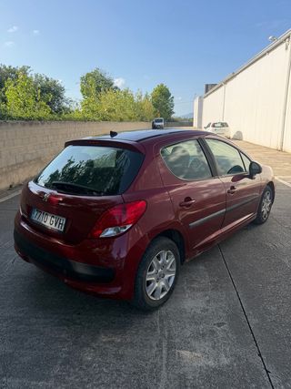 Peugeot 207 Confort 1.6 HDI 90