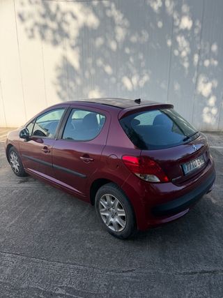 Peugeot 207 Confort 1.6 HDI 90