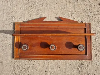 Perchero antiguo de madera