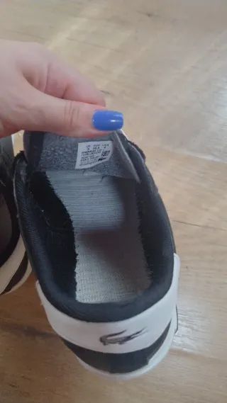 Zapatillas Lacoste Negras y Blancas