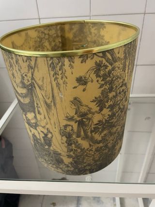Papelera de metal con diseño vintage