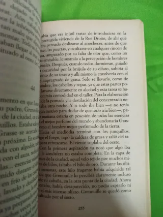 El perfume historia asesino película intriga libro