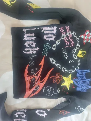 Camisetas Bershka XS Negra Estampado Corazón