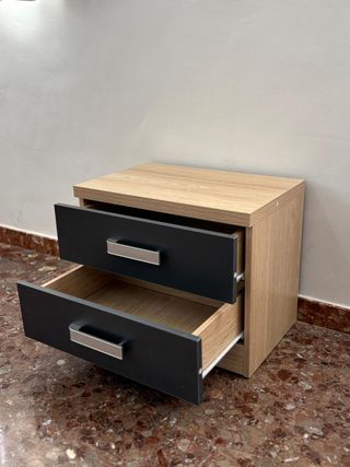 Conjunto de 2 mesitas y cómoda- Envio gratis!