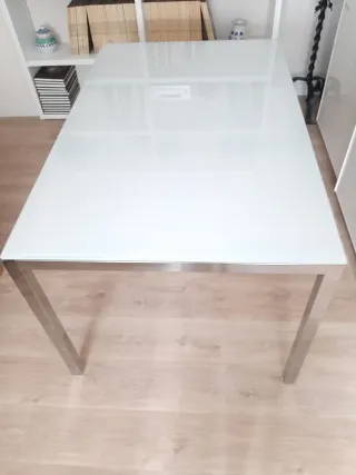Mesa Comedor Cristal y Metal