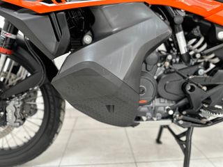 KTM 890 ADVENTURE