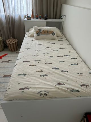Cama con 2 cajones