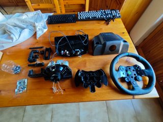 Volante Logitech G923 per Xbox