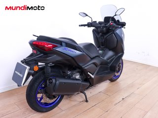 YAMAHA X-MAX 300