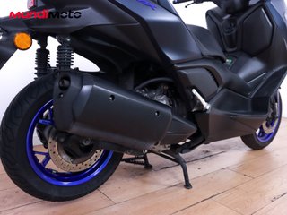 YAMAHA X-MAX 300